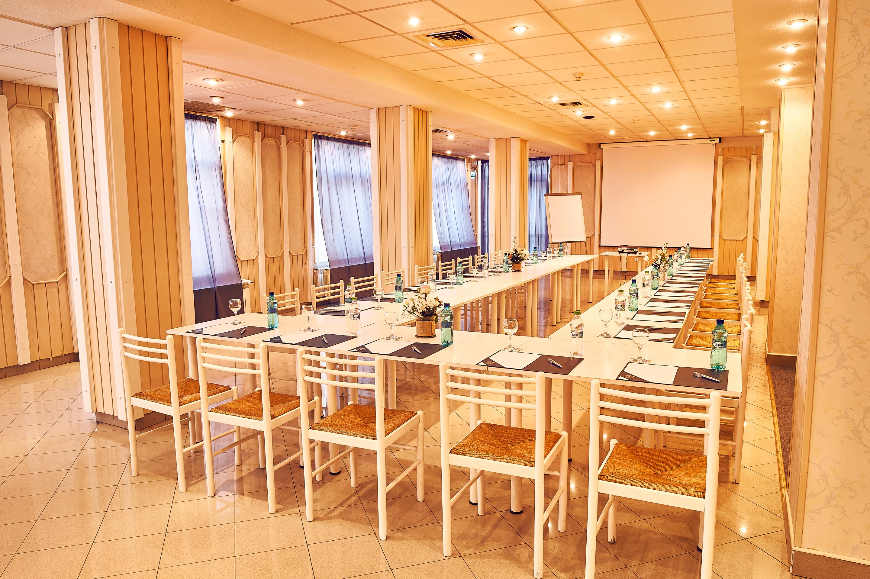 Târgu-Mureş Continental Forum Tirgu Mures מראה חיצוני תמונה