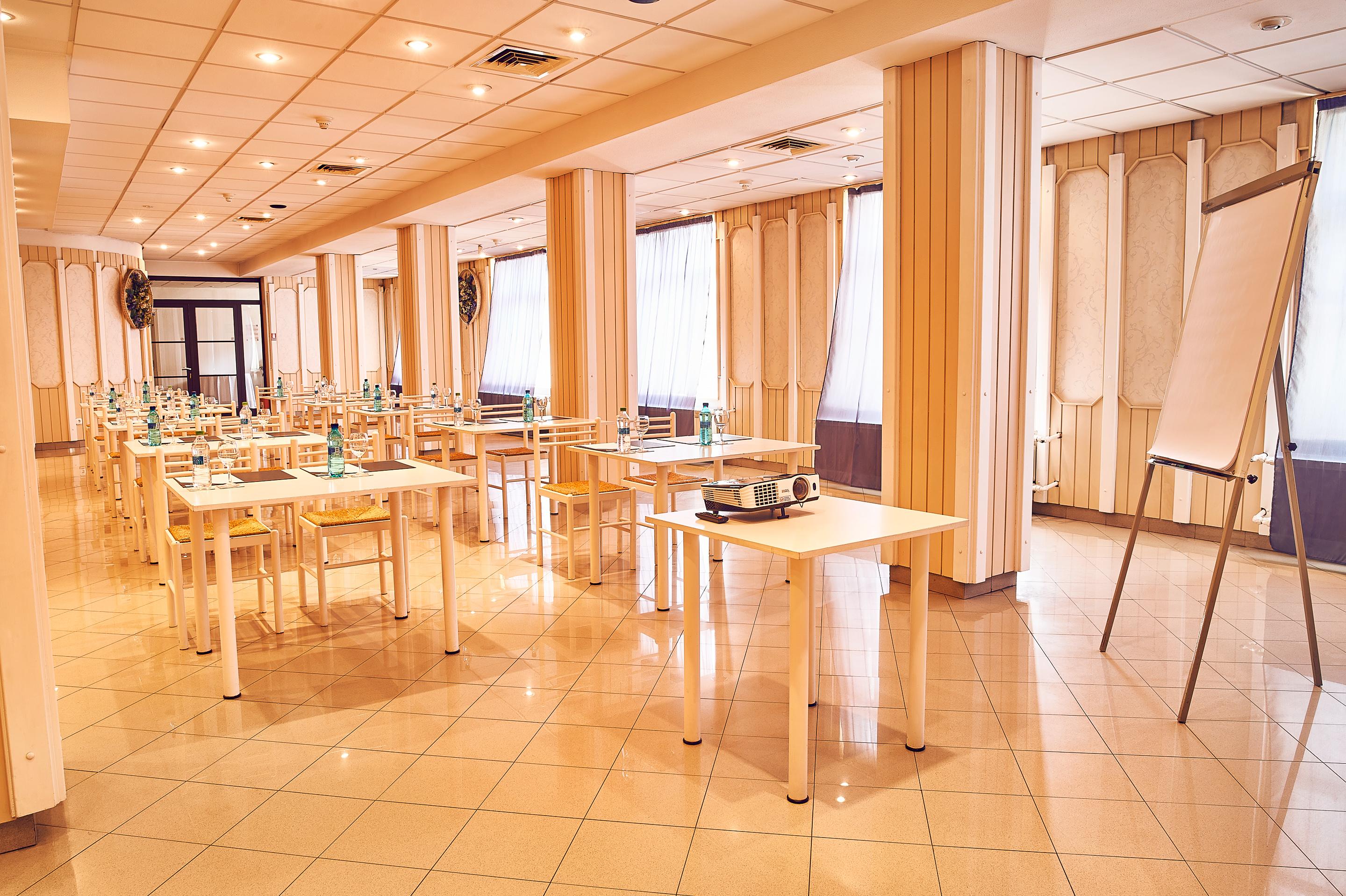 Târgu-Mureş Continental Forum Tirgu Mures מראה חיצוני תמונה